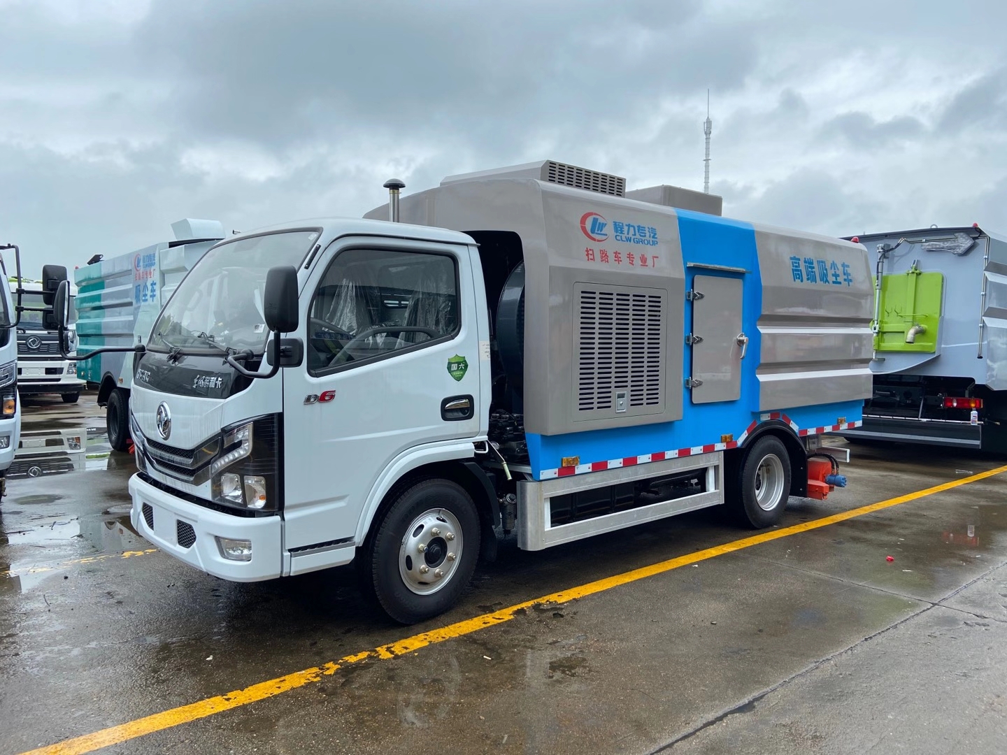 東風(fēng)5噸吸塵車  水1方塵4方