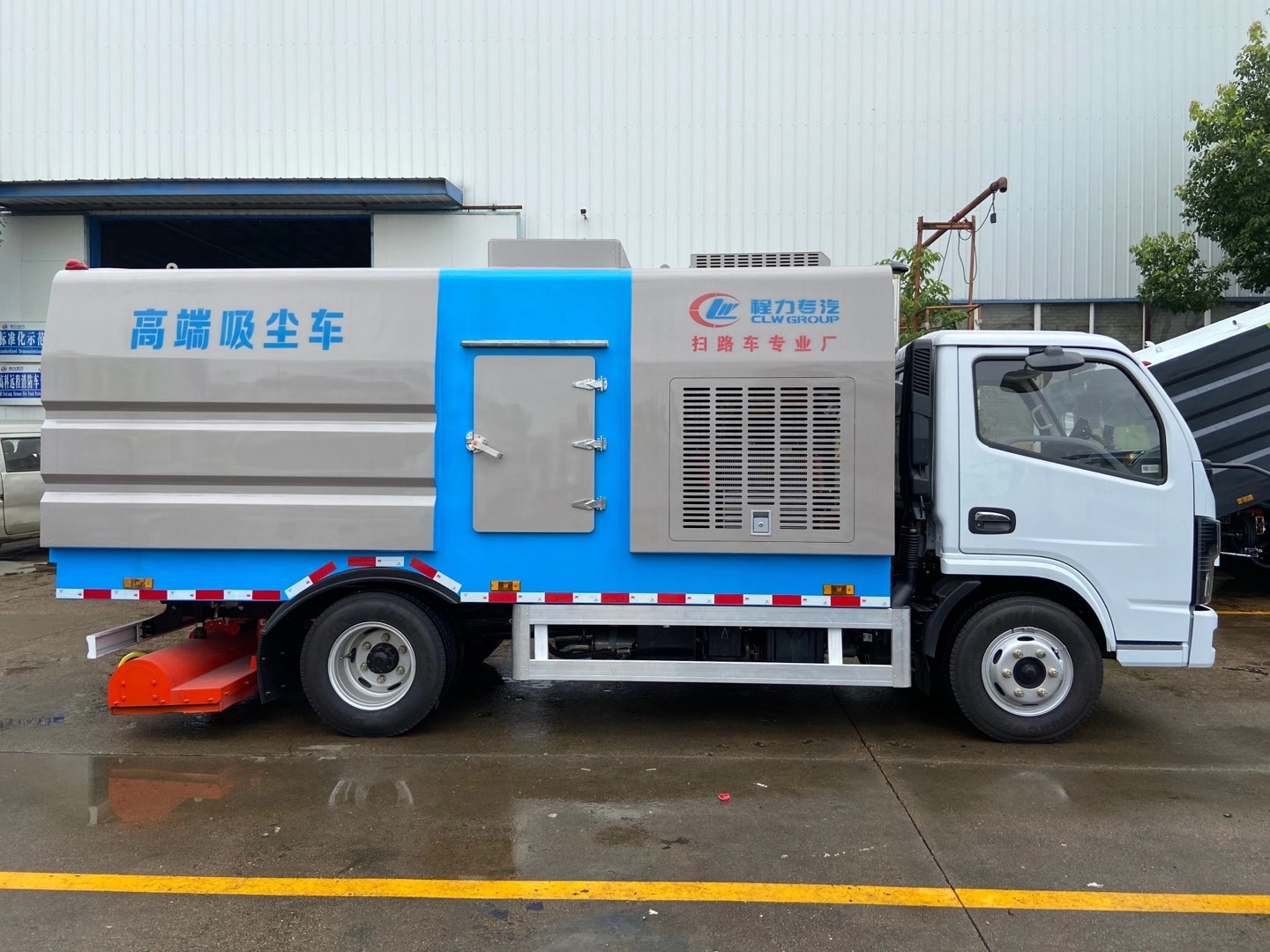 東風(fēng)5噸吸塵車  水1方塵4方