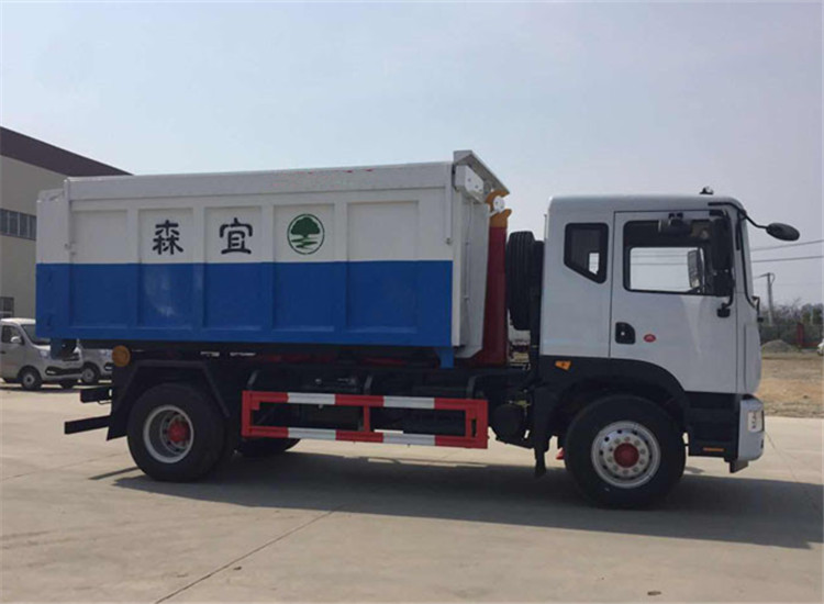 東風多利卡D9對接翼展式垃圾車