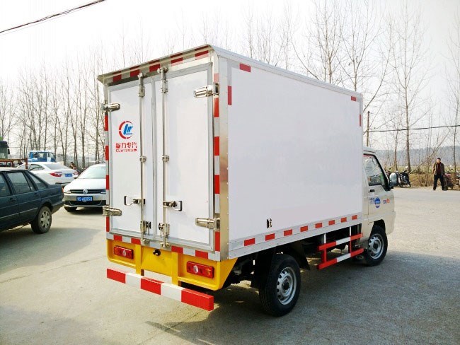 (廂長(zhǎng)2.6米)福田馭菱冷藏車