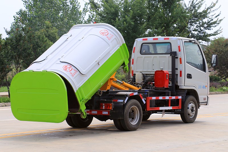 國(guó)六 藍(lán)牌 凱馬 3-4方 勾臂垃圾車