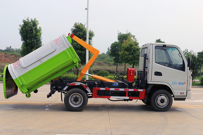 國(guó)六 藍(lán)牌 凱馬 3-4方 勾臂垃圾車