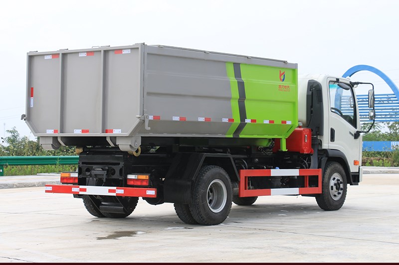 國六大運(yùn) 藍(lán)牌 6方 套臂垃圾車