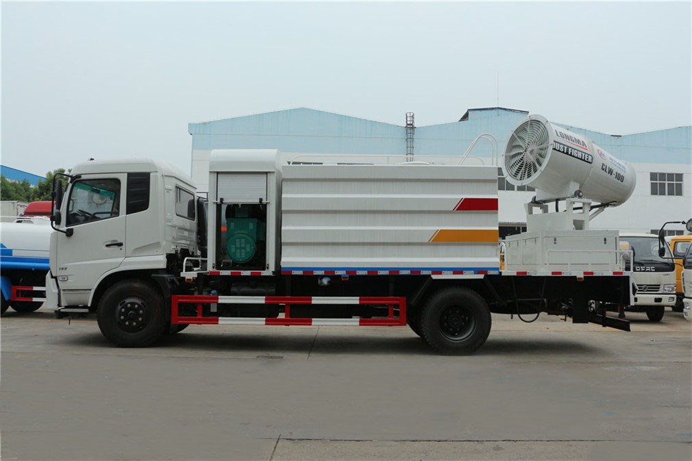 東風(fēng)天錦多功能抑塵車