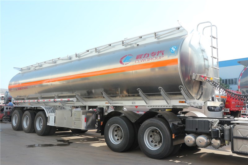 東風(fēng)天龍(40-55L)鋁合金運(yùn)油半掛車