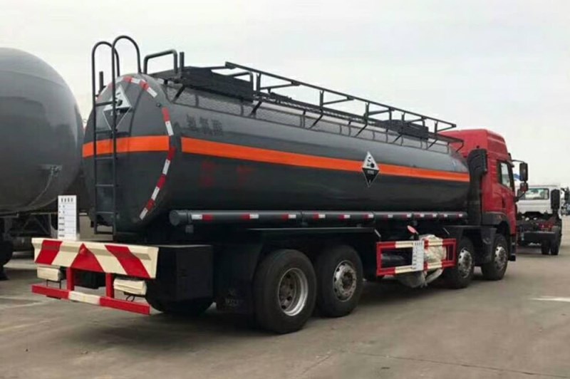 解放前四后六18.1方液堿(硫酸)運輸車